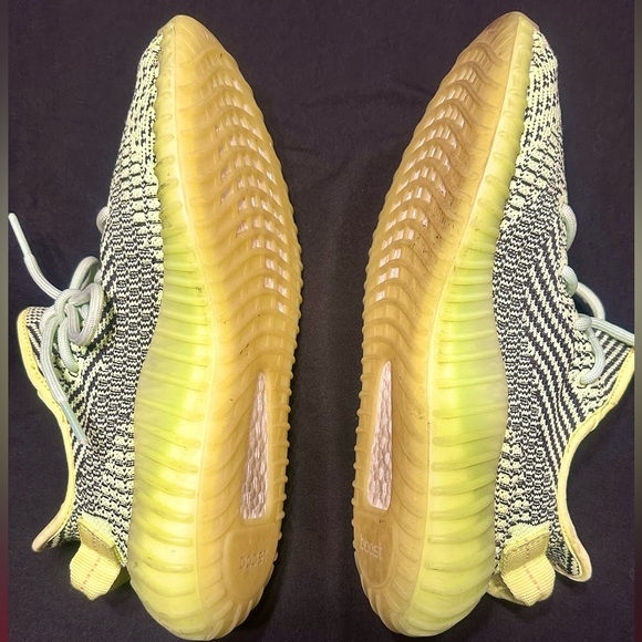 YEEZY Boost 350 - Picture 6 of 8